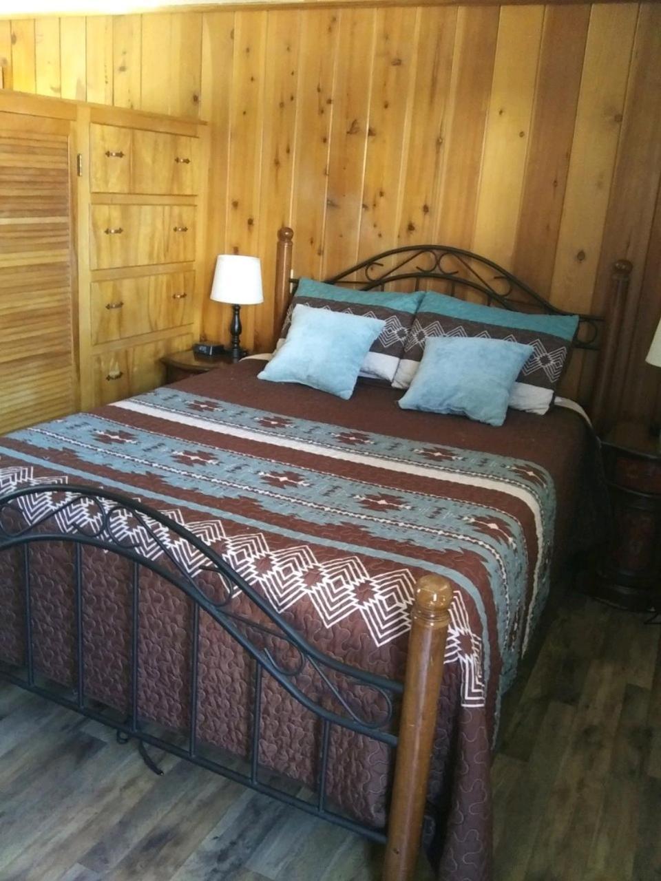 Kern Riverfront Lodge Kernville Ngoại thất bức ảnh