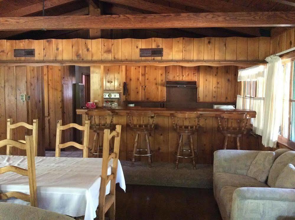 Kern Riverfront Lodge Kernville Ngoại thất bức ảnh