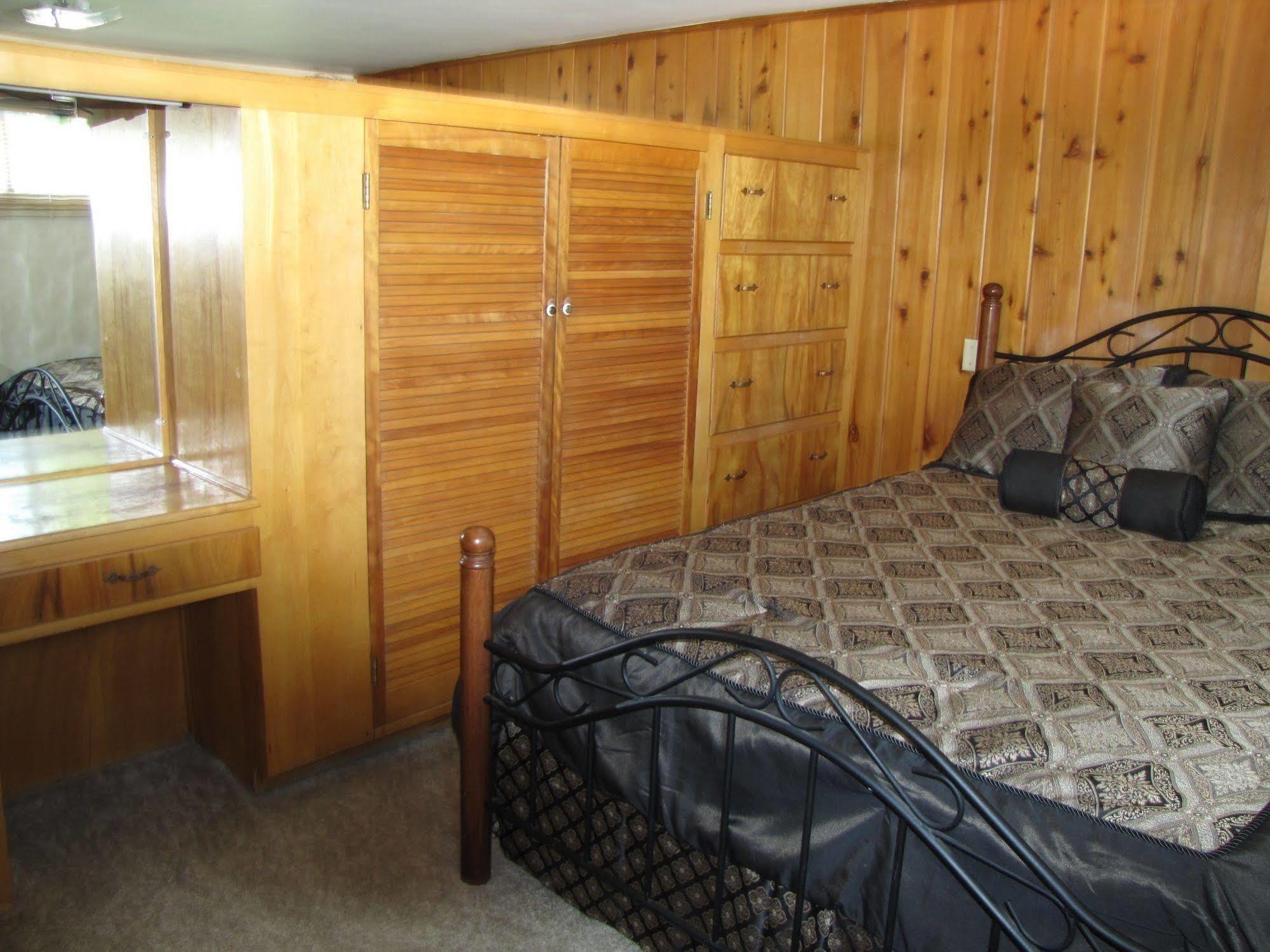 Kern Riverfront Lodge Kernville Ngoại thất bức ảnh