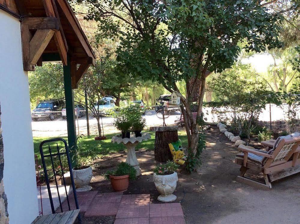 Kern Riverfront Lodge Kernville Ngoại thất bức ảnh
